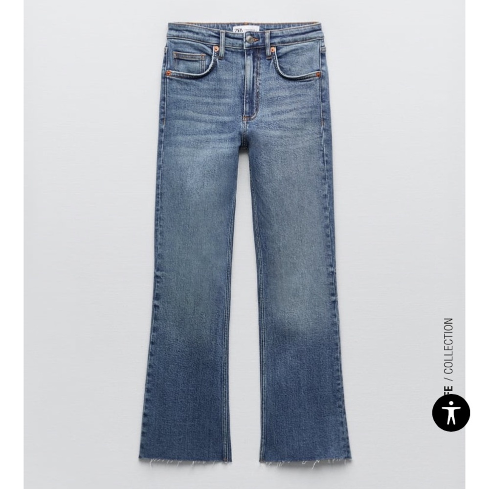 Flare Cropped Jeans